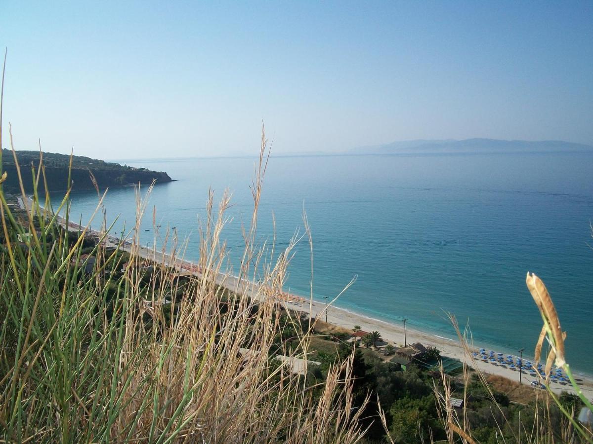 Ramona Lourdata (Kefalonia) Exterior foto